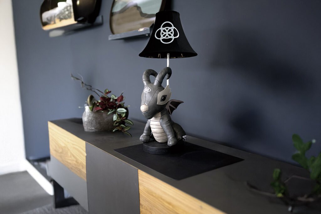 Tischleuchte Black Dragon