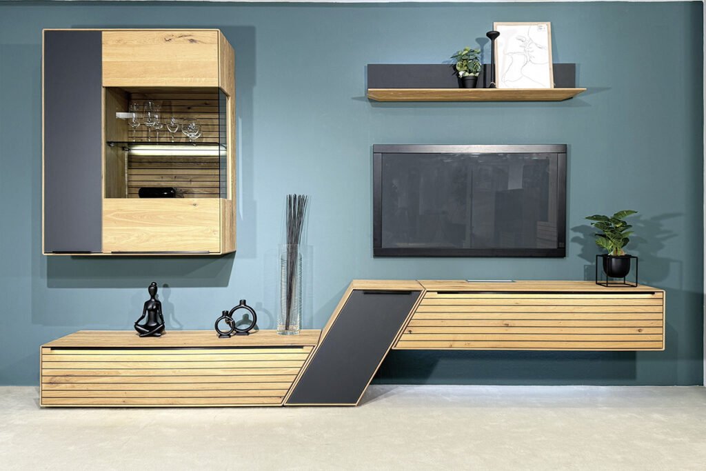 Wohnkombination, Asteiche, Akzentglas Anthrazit, Glas Grau, inklusive Zubehör