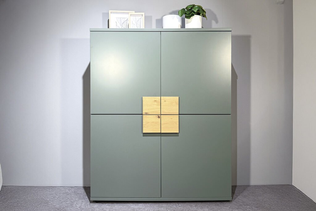 Highboard, Piniengrün, Griff Asteiche