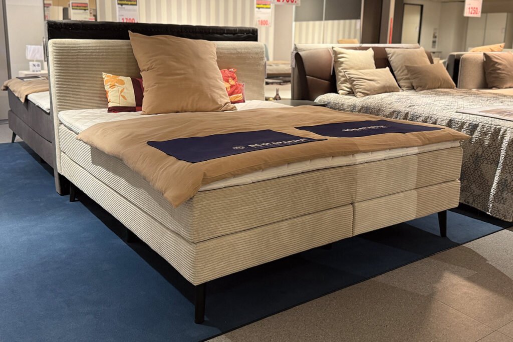 Boxspringbett, Cord Beige