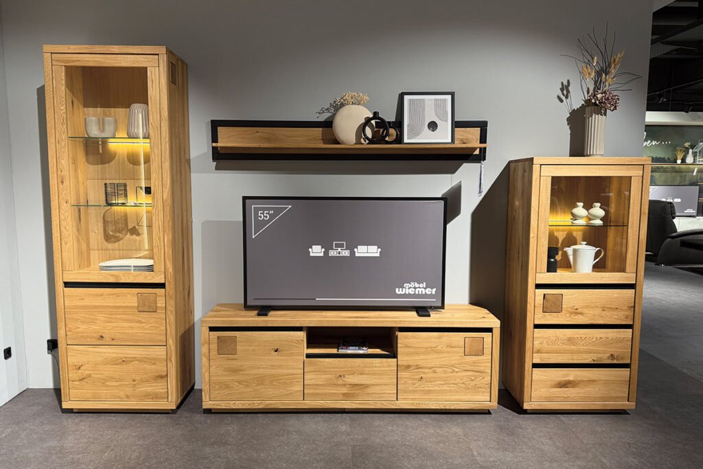 Wohnkombination Wildeiche massiv/Schwarz