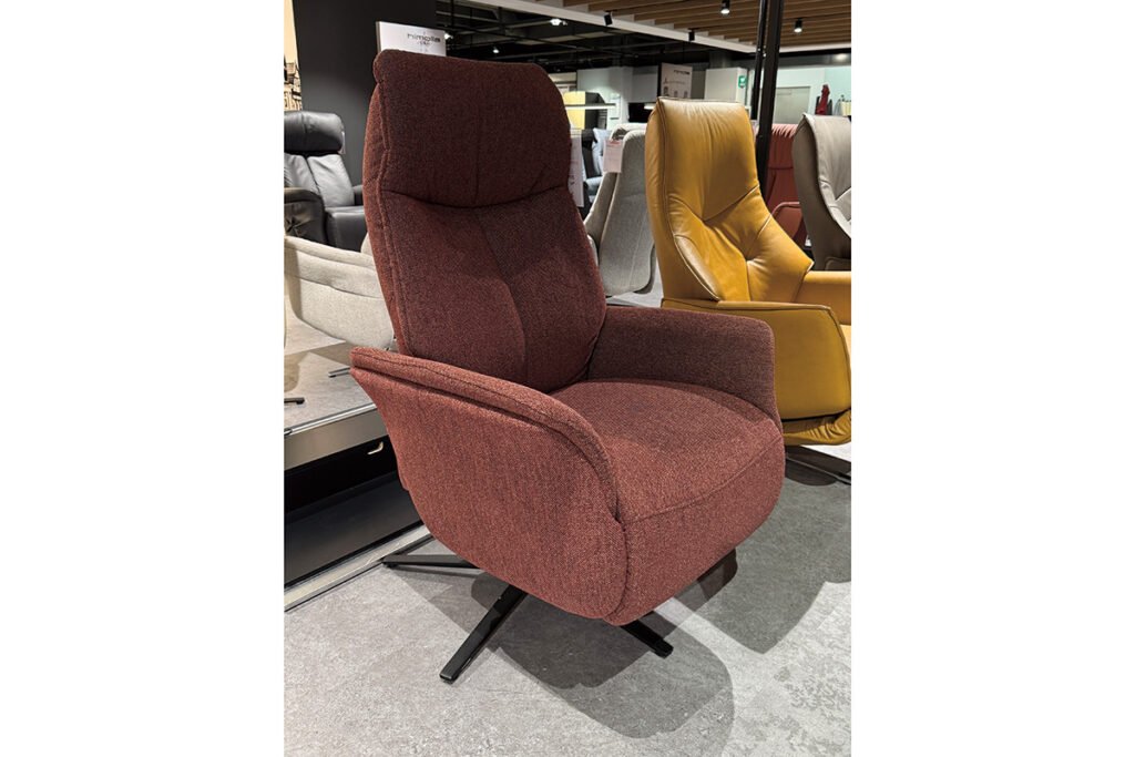 Strukturstoff Weinrot, Sternfuß Anthrazit, inklusive Verstellung.