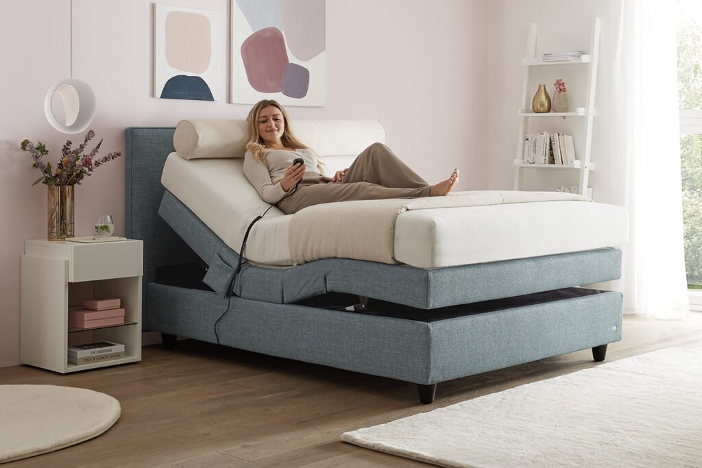 Motor-Boxspringbett, Bezug Stoff Blau