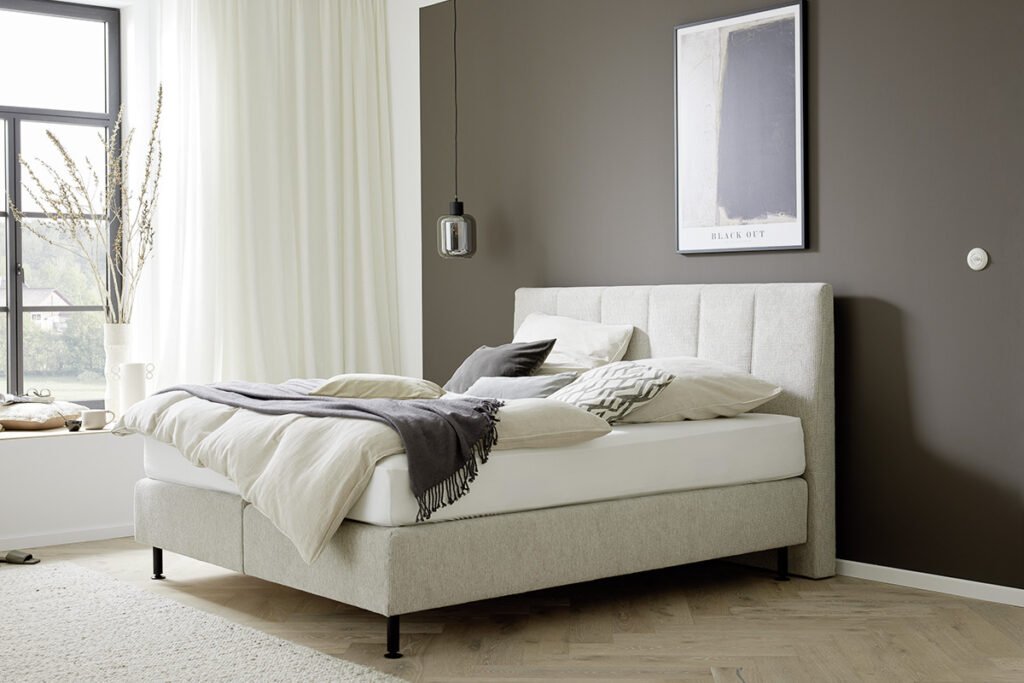 Boxspringbett, Bezug Cord, grau