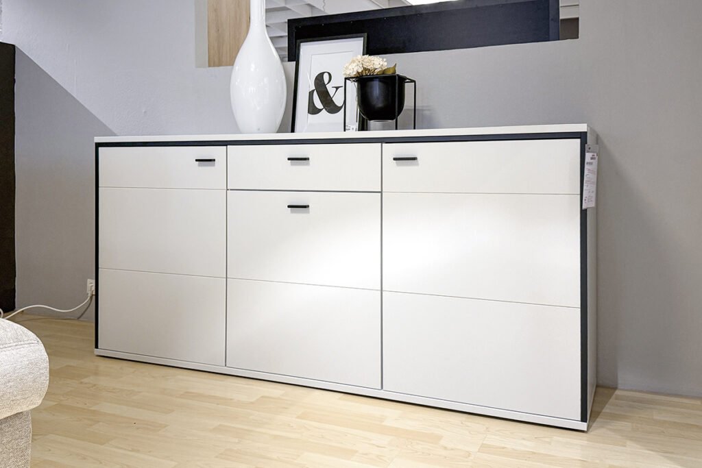 Sideboard Lack Modem White, Absetzung Schwarzgrau Nachbildung, 3 Türen und eine Schublade