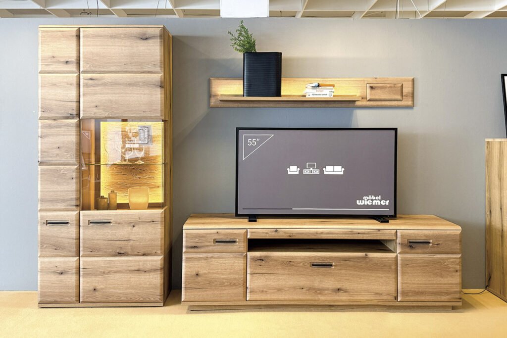 Wohnkombination Eiche Evoke tiefgezogen, bestehend aus Vitrine, Lowboard und Wandboard