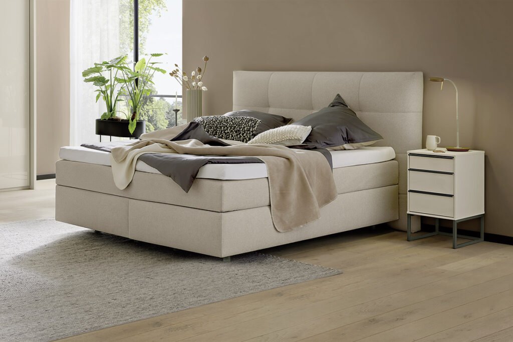 Boxspringbett Bezug Stoff Beige, Kopfteil gesteppt