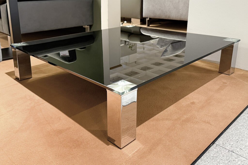Couchtisch, Glasplatte Schwarz, Beine Metall Chrom